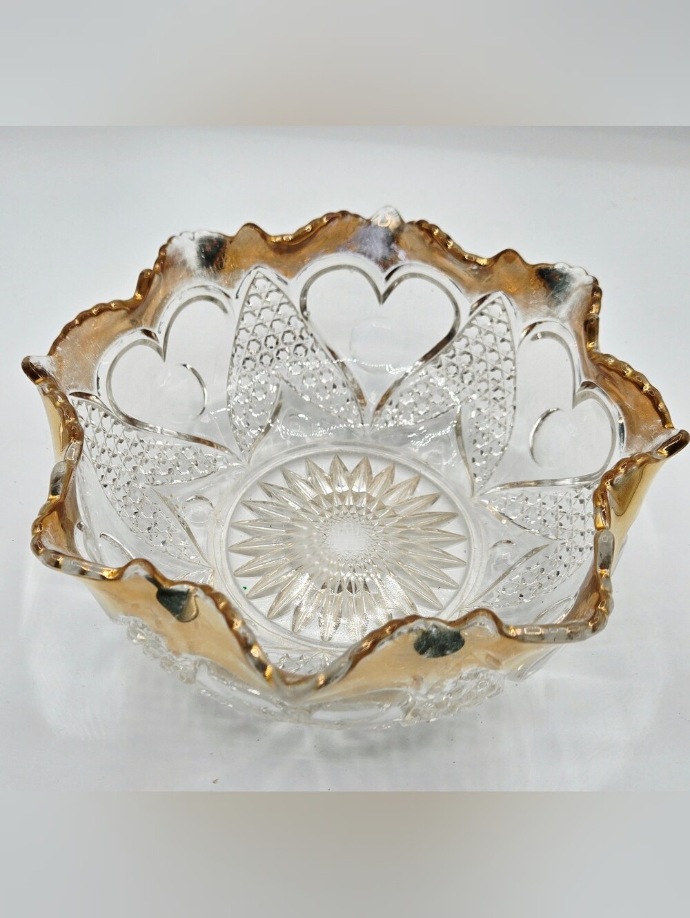 Tarentum Glass Company Early American Pattern Glass Hartford Bowl Scallop Rim